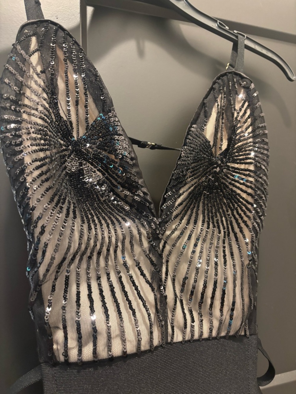 Superdown Lucinda Cut Out Bodysuit Midnight Black Small NWT Revolve Sequin  Tank - Picture 9 of 15